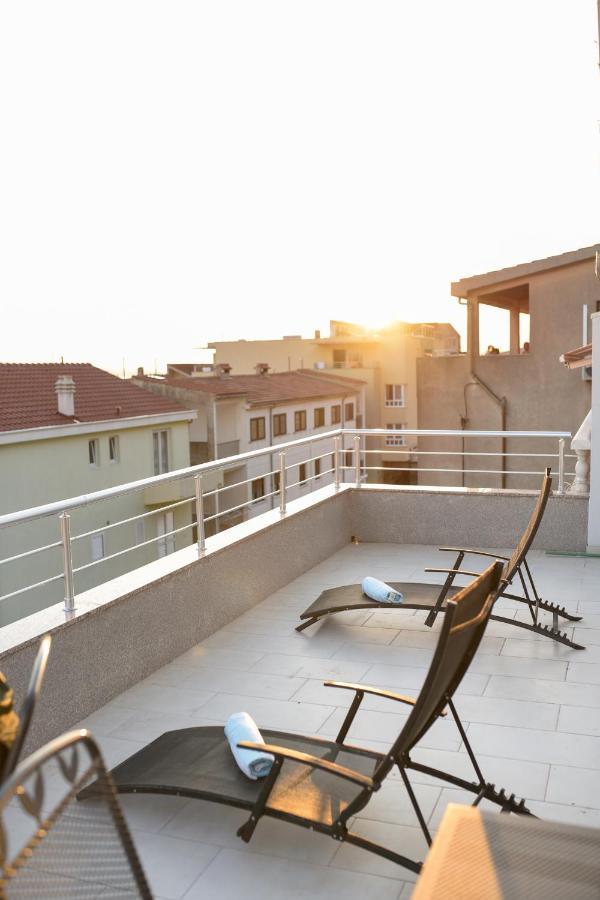 Sea View, Peaceful. Appartement Makarska Buitenkant foto